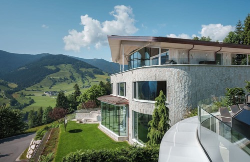 Leogang Villa | Julisam Chalet Estate - Imagine a five-star hotel with no other guests.