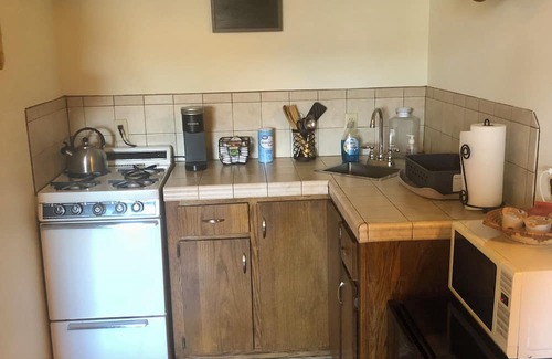 Yuma Townsite Casa | Pet-Friendly, Charming bungalow with WiFi and AC in sunny Yuma