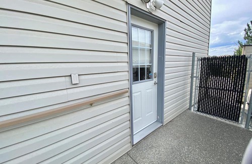 Vernon Casa | Clean and Bright One Bedroom Basement Suite with separate entrance