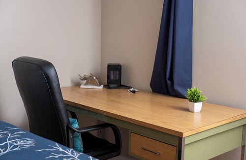 Varsity Casa | Cozy 3BD Basement Suite, 1 Bath in Varsity