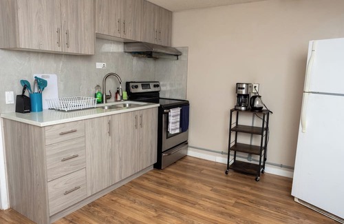 Varsity Casa | Cozy 3BD Basement Suite, 1 Bath in Varsity