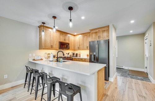 East Burke Casa | Ski-In/Ski-Out: Recently Built Burke Townhome!