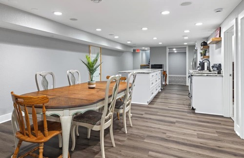 Sarona Condominio | Grumpys Hideaway Condo