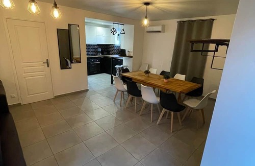 Flagy Casa | Charming renovated house with air conditioning