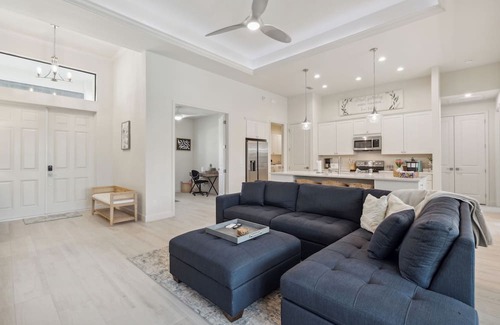 Pelican Casa | Casamego wants to know; Who Needs a Hotel?