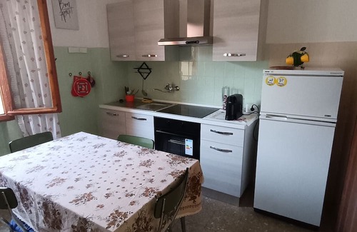 Burzanella Casa | Accommodation the oak trees, cottage with large garden