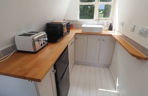 Woodbridge Cabaña | A-FRAME, family friendly, character holiday cottage in Otley, Suffolk