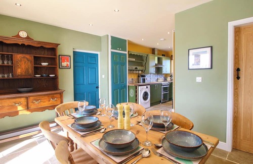 Clows Top Cabaña | DINGLE, family friendly, with open fire in Cleobury Mortimer
