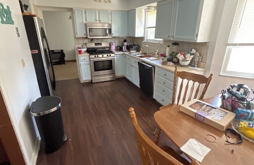 Reynoldsburg Casa | Charming, 3-bedroom house with WiFi and AC in delightful Reynoldsburg,Ohio!