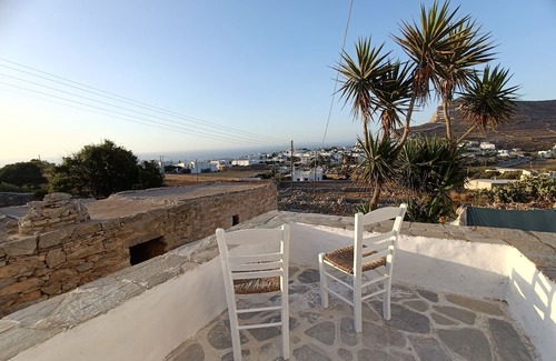 Chora Folegandros Casa | "Amygdalia" Chora view house