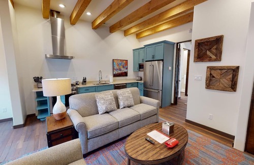Historic Eastside Casa | Delgado C-2: Just one block from Canyon Road!