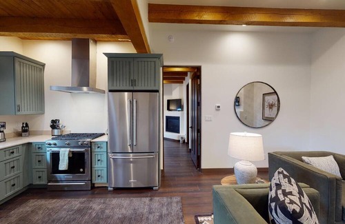 Historic Eastside Casa | Delgado C-1: Just one block from Canyon Road!