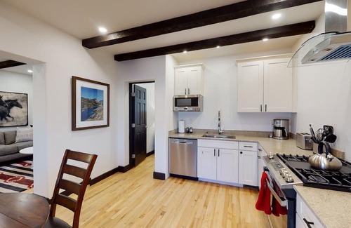 Downtown Santa Fe Casa | Dulce Casita: Downtown Railyard District, short walk to Plaza