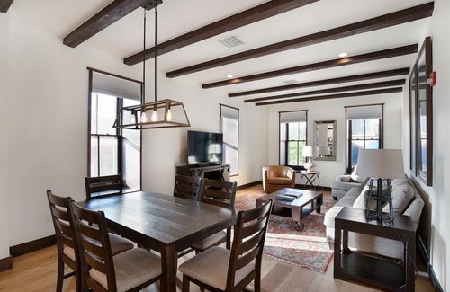 Downtown Santa Fe Condominio | Water Street Residence A: Located just 400 feet from the Plaza!