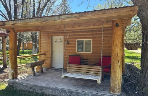 Irwin Cabina | Palisades Cabin #1