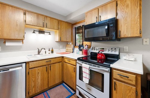 Camp Sherman Casa | Riverfront Camp Sherman Getaway