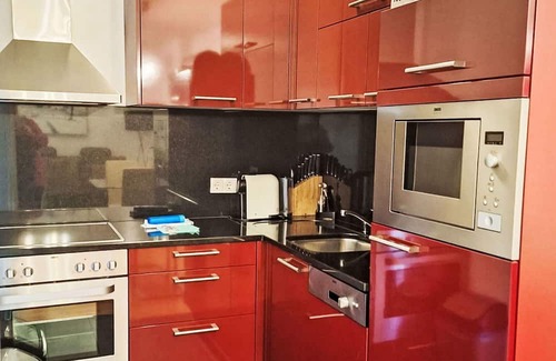 Rauris Apartamento | Precioso apartamento para 4 personas con piscina, WIFI, TV, terraza y aparcamiento