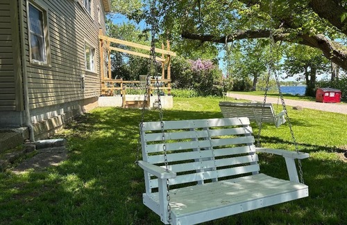 Chaumont Casa | Lake Front House in Beautiful Guffin Bay, Chaumont