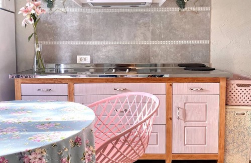 Seoca Villa | Villa Oliviya Budva - pink house