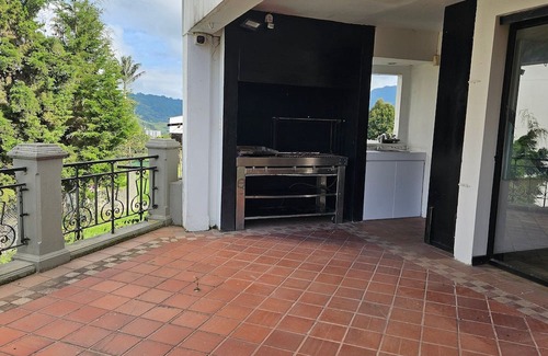Manizales Apartamento | Luxury Countryside House with Central Location