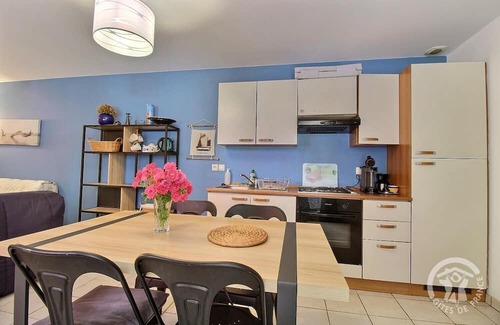 Lannebert Casa | Take advantage of the on-site spa, infrared sauna and tennis court shared with the adjoining gîte.