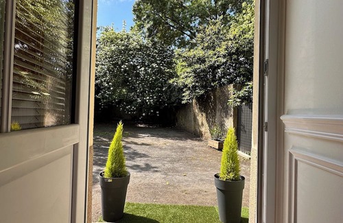 Vieux Malakoff Apartamento | Charming studio with terrace and parking - near downtown