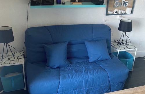 Grosseto-Prugna Apartamento | Sea view studio in Porticcio for 2 people. Swimming pool in residence.
