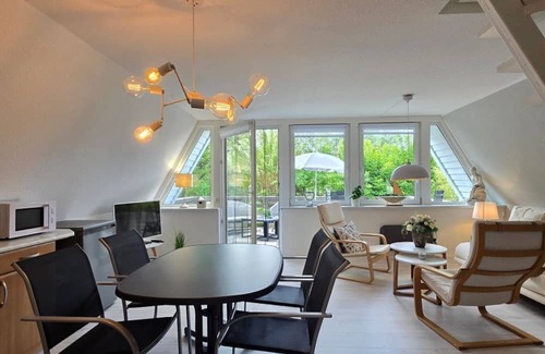 Markgrafenheide Casa | Finnish hut "MH77" - renovated Finnish hut directly on the dune, approx. 80 m to the