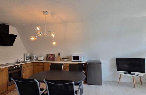 Markgrafenheide Casa | Finnish hut "MH77" - renovated Finnish hut directly on the dune, approx. 80 m to the