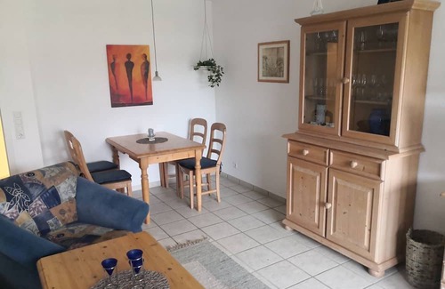 Stolpe b. Anklam Apartamento | LHH A04 - Comfortable country house on the lagoon in Stolpe with balcony and garden view