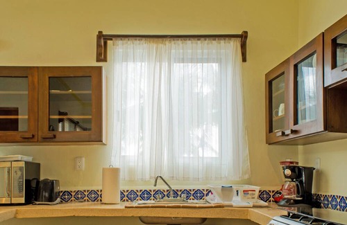 Puerto Morelos Apartamento | 2-bedroom apartment centrally located in lovely Puerto Morelos with AC, WiFi