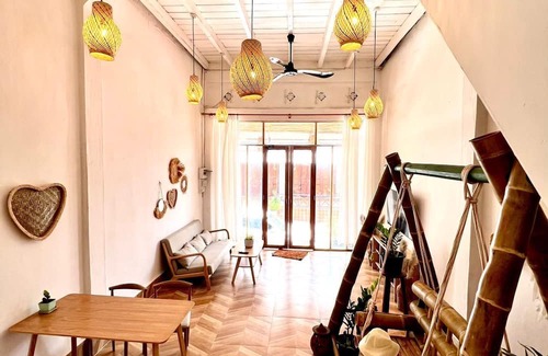 Luang Prabang Casa | 4-Bed Family Style Home Located in Downtown UNESCO