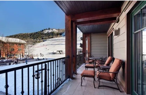 Aspen Apartamento | Ritz Carlton ASPEN Highlands Full Mountain View with gorgeous terrace! Top Floor