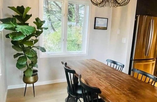 Sebastopol Casa | Walk to Downtown Sebastopol * Luxe Vacation Living