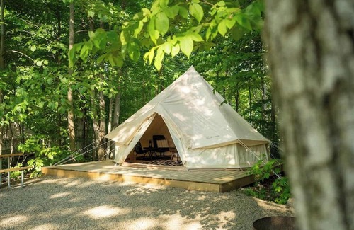 Miller Lake Casa | "The Explorer" Glamping Tent near Tobermory
