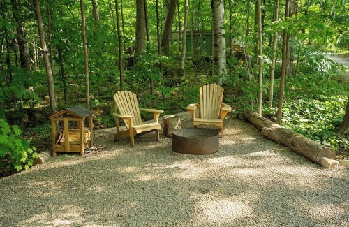 Miller Lake Casa | "The Explorer" Glamping Tent near Tobermory
