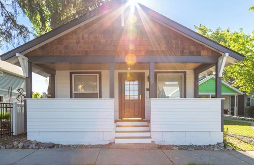 Whitefish Casa | New! Downtown Whitefish home with river and trail access