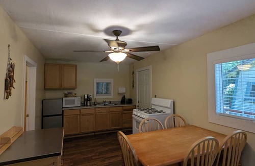 Klamath Cabina | Perfect home base for all things "Redwoods"! Space to park boat. Dog friendly.