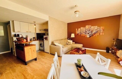 La Rochelle Apartamento | Apartment with terrace and pool