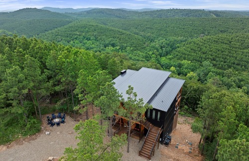 Broken Bow Cabina | 2Mountaintop Cabins Pool Saunas Slides Views &More