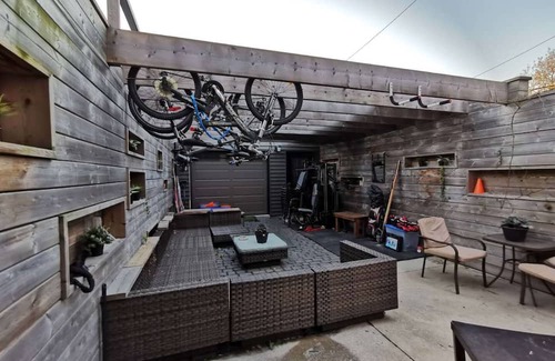 Palmerston Casa | Spacious Private Room in Central Downtown Toronto,close to University of Toronto