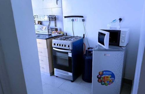 Kajiado Apartamento | Welcoming 2-bedroom apartment with WiFi in Kajiado County.