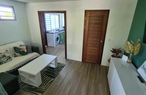 To'ahotu Casa | Fare Miti-Rapa Cosy Home. 15 minutes from the mythical Teahupoo wave.
