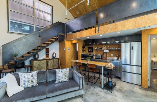 Santa Fe Casa | Sunny Open Home by Cafecito in Baca Railyard