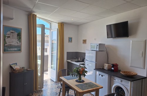 Ruoms Apartamento | Charming studio with swimming pool in the heart of Ruoms, Ardèche