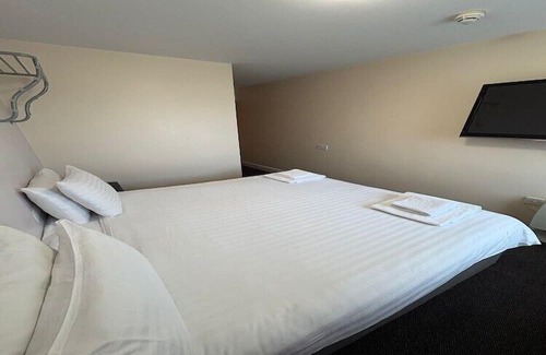 Quedgeley Apartamento | GO2 Gloucester Hotel by OYO | Standard Double