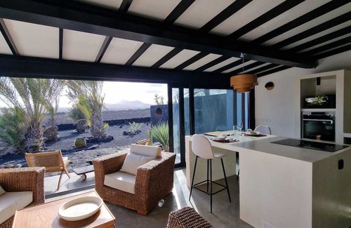 Nazaret Apartamento | Stylish Eco-Luxury Apartment in Casa Urubú Nazaret