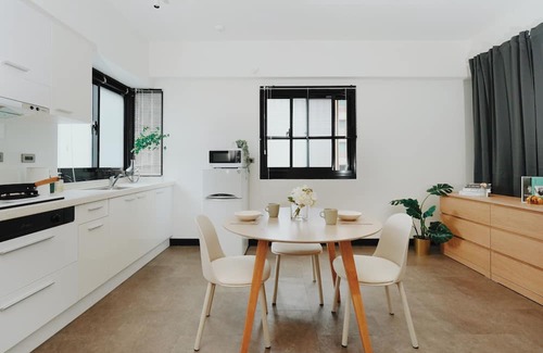 Zhongshan Apartamento | Charming 1-bedroom apartment in fabulous Taipei City with AC, WiFi