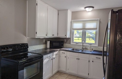 Riverdale Casa | 3-bedroom house in charming Riverdale with WiFi, AC. Book now