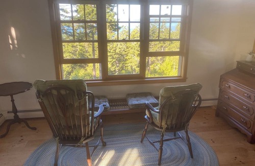 Herricks Cabaña | Charming 2-bedroom cottage overlooking Penobscot Bay with WiFi